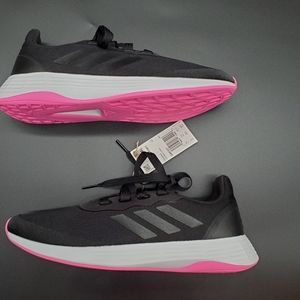 Adidas Women's QT Racer Sport